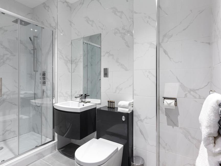 Aptel East | London | 12