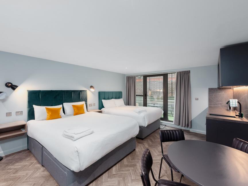 Aptel East | London | 15